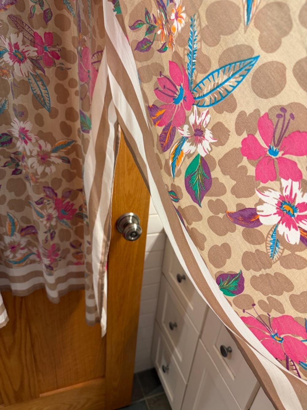 Steve Madden Taupe Floral Kimono with Hot Pink Accents - Picture 4 of 5